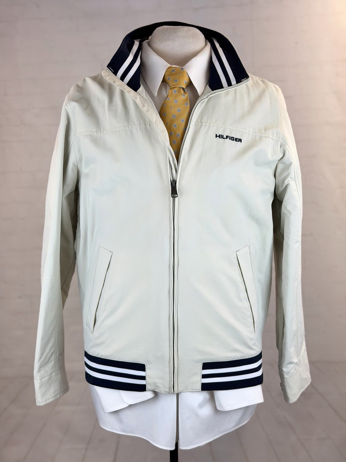 Tommy Hilfiger Mens Light Ivory Beige Nylon Windbreaker Jacket Small $295 Spring