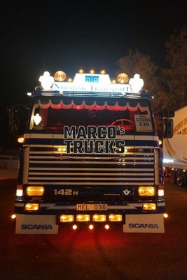 LKW Foto Scania 142H Intercooler V8 Kofferauflieger Schweden blau Nordisk #h6xd