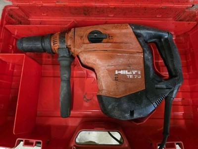 Hilti - TE 70-ATC/AVR SDS Max Rotary Hammer Chipper Corded With Specialized Case