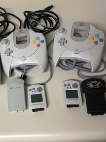 Sega Dreamcast Console Rev 1 Tested + 2 Controllers 2 VMU Rumble Pack GameShark