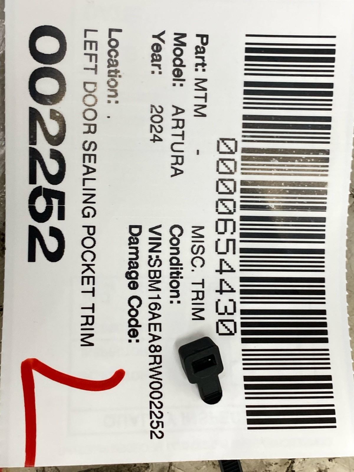 2024 MCLAREN ARTURA LEFT DOOR SEALING POCKET TRIM 16AD463CP OEM