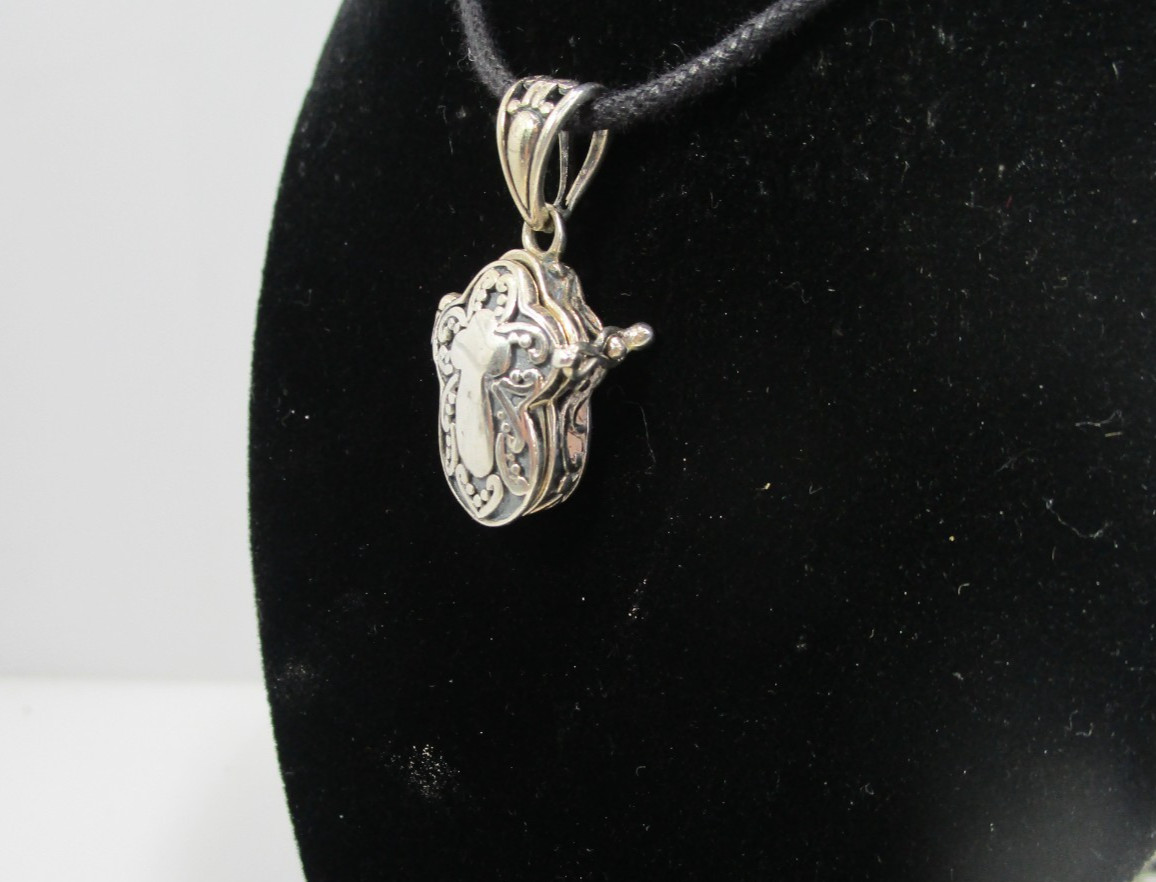Cross Scroll Small Locket Memory Box Sterling Pen… - image 3