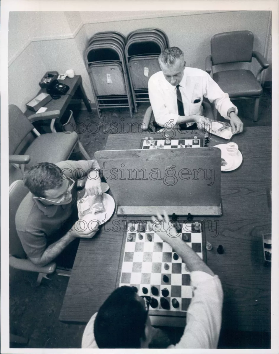 1967 Press Photo Rand Corporation Workers Play Blind Chess 1960s