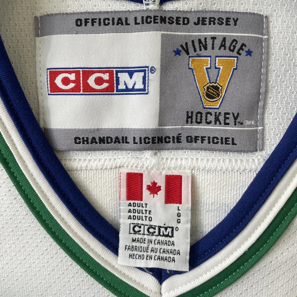 Vancouver Canucks Roberto Luongo CCM Jersey Size Large NHL - Image 3 of 4