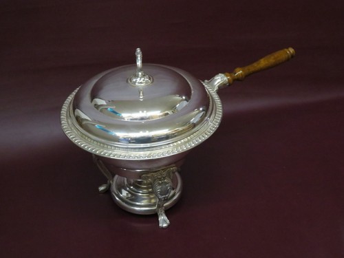 Vintage Sheridan Silverplate Chafing Dish w/ Pyrex Liner & Wood Handle on Stand