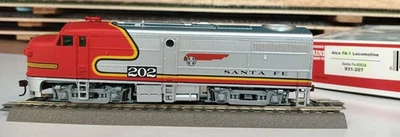 Walthers Trainline 931-207 Santa Fe Alco FA-1 202B - Photo 1/4
