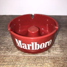 Vintage Marlboro Melamine Red Astray Plastic Brookpark #1601 Classic 80's