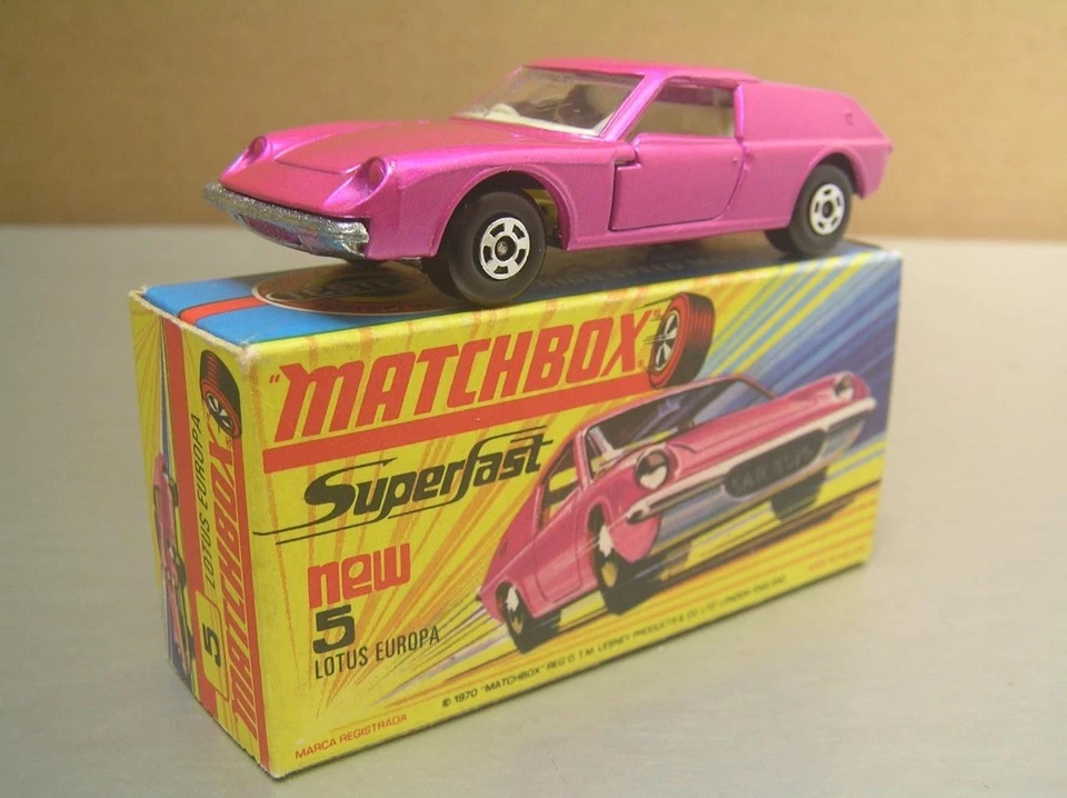 Matchbox Superfast MB5 Lotus Europa Purple with Thick Wheels Near Mint in Box - Image 2 of 4