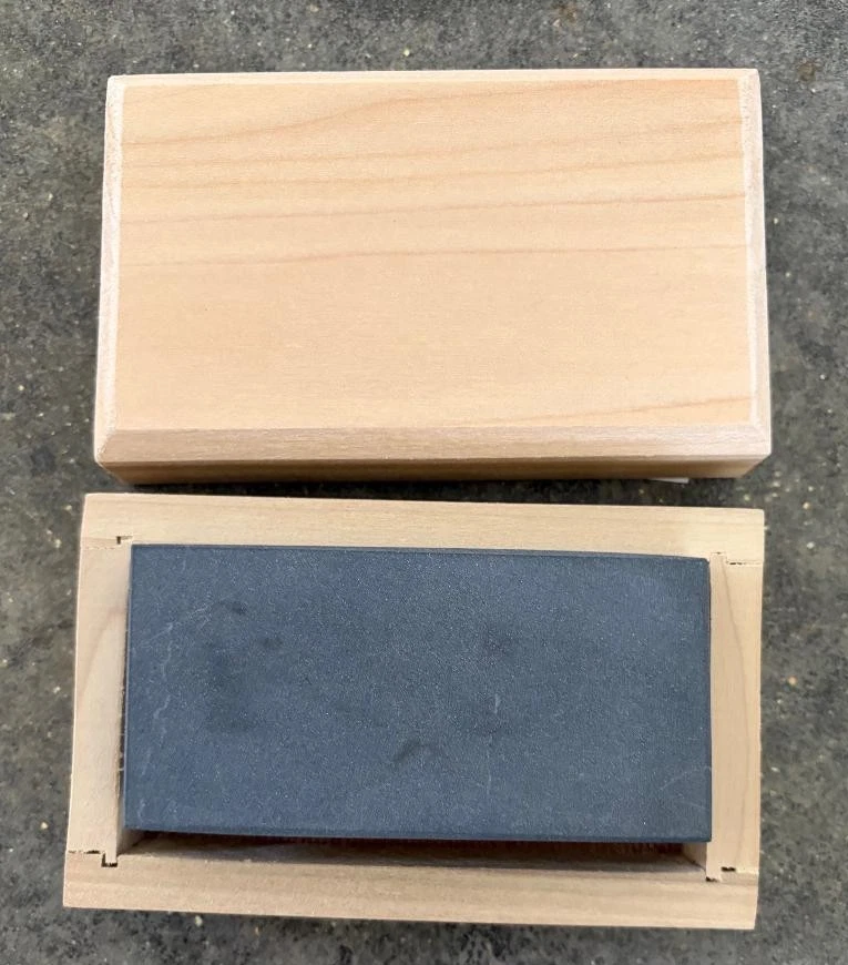 Black Hard/Soft Arkansas Combo Knife Sharpening Stone 3-7/8X 1-15/16X1-1/8 -NEW
Opens in a new windo