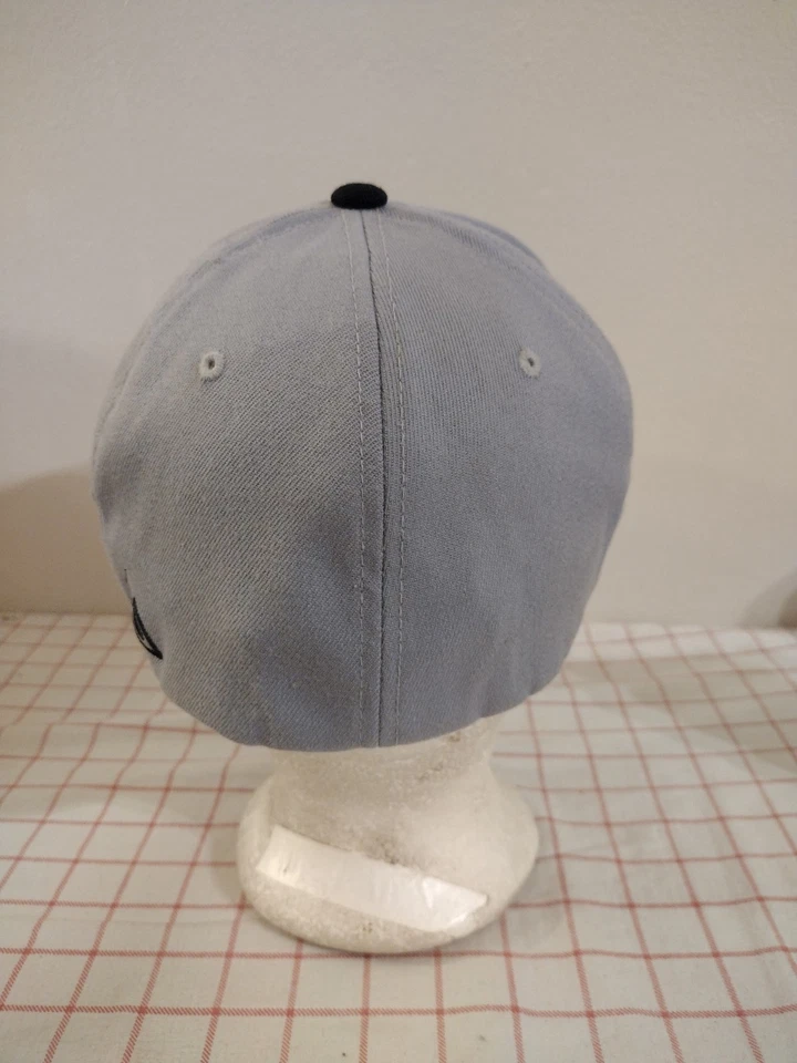 Gorra Letra W Pro Modelo 801F Negra Gris Talla L/XL Para Hombre Bordada Dos Tonos Foto 4 de 4