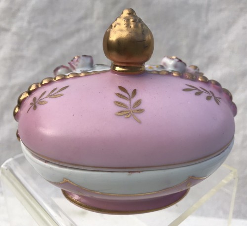 Vtg Porcelain Candy Trinket Dish Pink Roses Gold Pedestal Finial Lid Edwardian - Picture 5 of 14