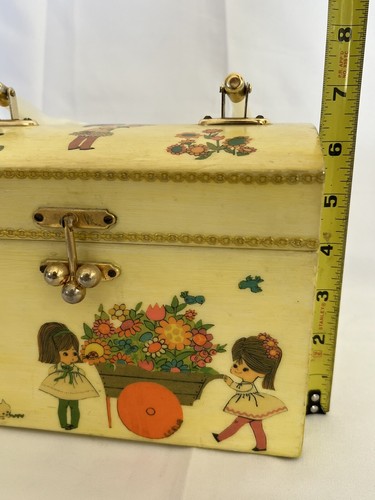 Vintage Sammlerstück kleines Mädchen Blumen Decoupage Holzkiste Handtasche Kunstperlen - Bild 11 von 13