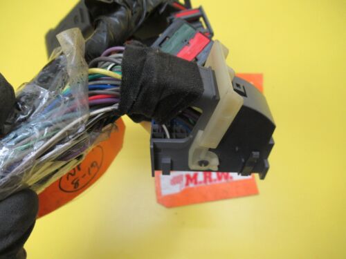 FUSE BOX WIRE PLUG CONNECTOR PIGTAIL HARNESS END PWR BCM for SATURN ION 04 05 - Picture 18 of 24