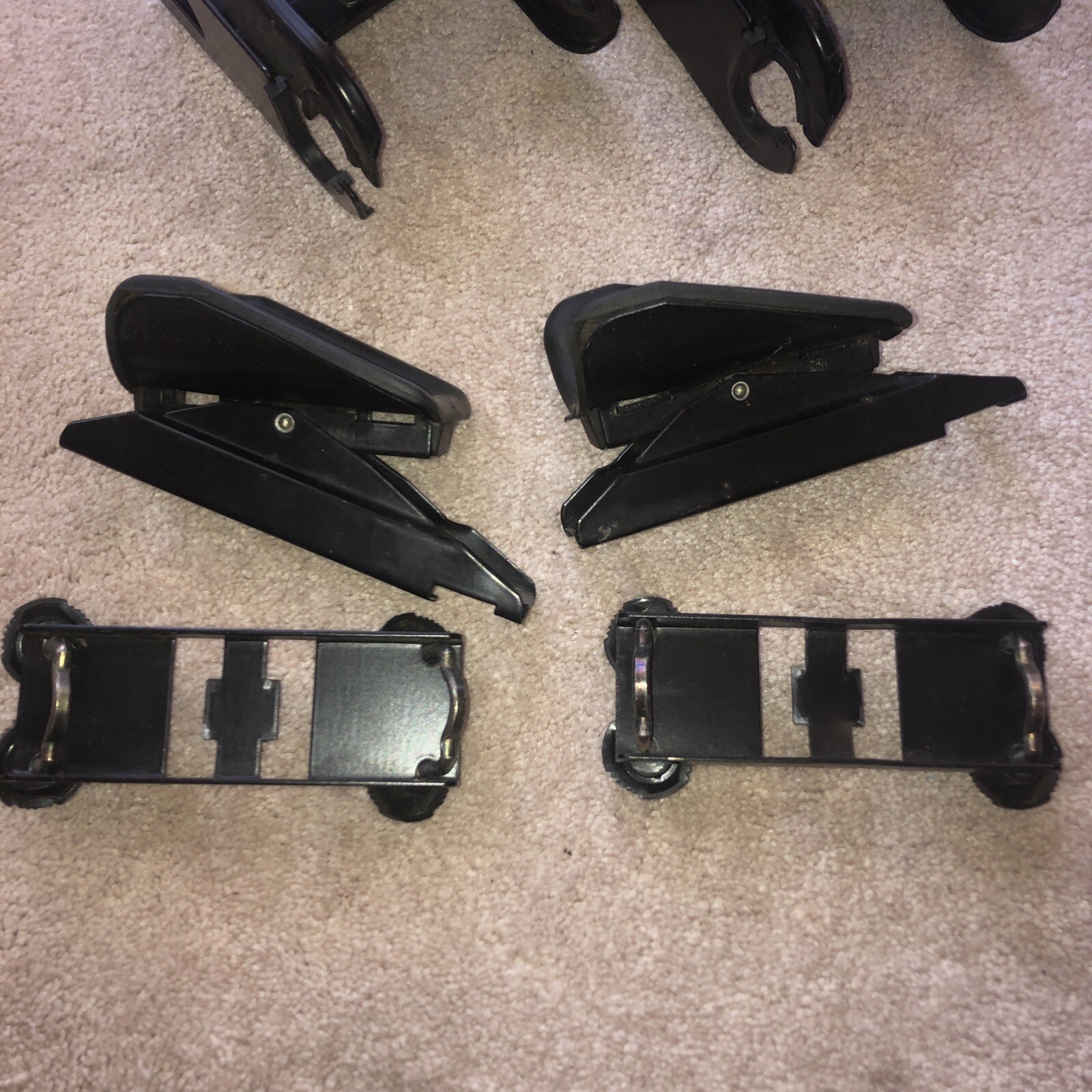 THULE Paddle/oar Mount Holders Carrier ROOF RACK ACCESSORIES What Are