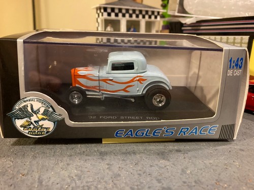 1932 Ford Hot Rod Street Rod, 1:43 scale, New in Box - Picture 11 of 11