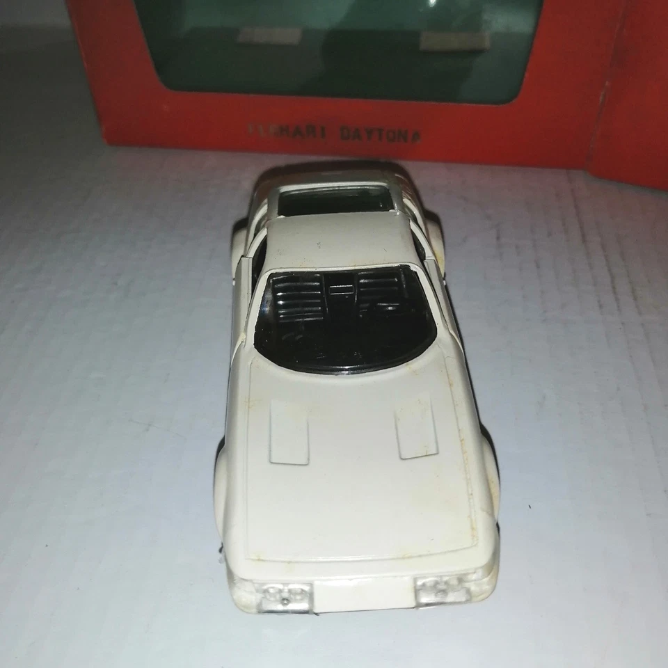 FERRARI DAYTONA EDIZIONE LIMITATA LE MANS 1972 VEREM REF.601 SCALA 1/43 - Immagine 4 di 4