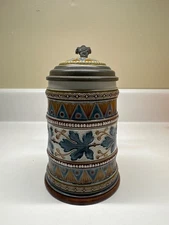 Villeroy and Boch Mettlach Leaf Design Beer Stein #1570