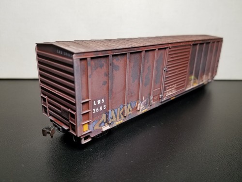 HO scale Custom Roundhouse LRS patched 50' Boxcar. Intermountain Wheels. - Picture 2 of 8
