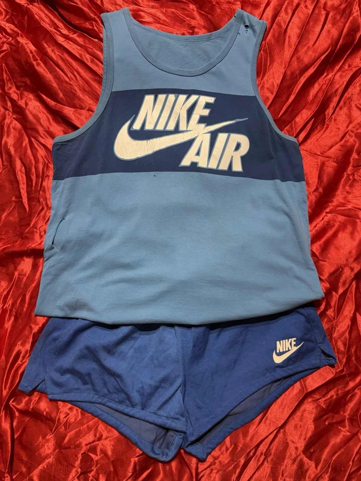 🔥 Lg D7 NIKE Vintage Retro RUNNING Track Sprinter Shorts w/Matching Tank Men’s
Opens in a new windo