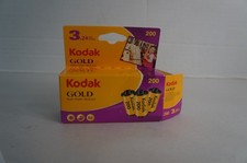 (2) KODAK Gold 200 35mm Color Negative Film 24 exp. dated 10/2019