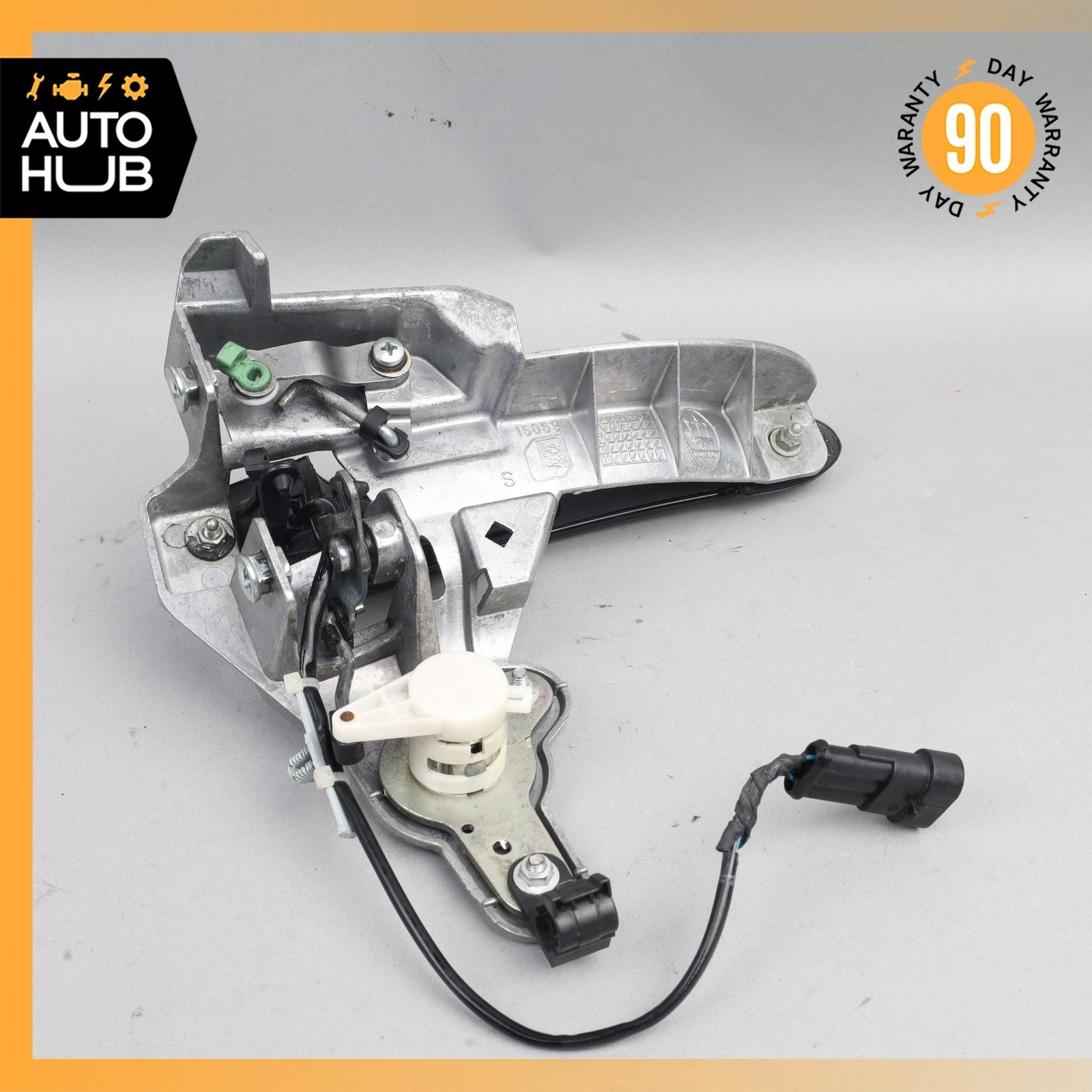 10-19 Maserati GranTurismo S M145 Front Left Side Exterior Door Handle OEM 43k