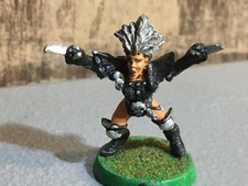 A30121 WARHAMMER BLOOD BOWL METAL DARK ELVES TEAM WITCH ELF PAINT BASE OOP GW
