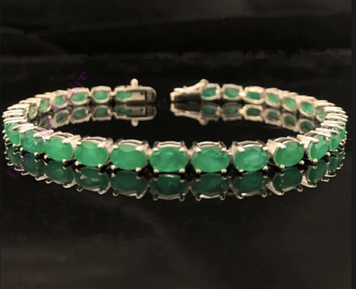 White Gold on 925 Sterling Silver 18ct Emerald Gemstone Tennis Bracelet - Image 2 of 4