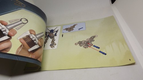 LEGO Bionicle: Mistika - Toa Gali (8688) with Box & Instructions - Picture 7 of 10