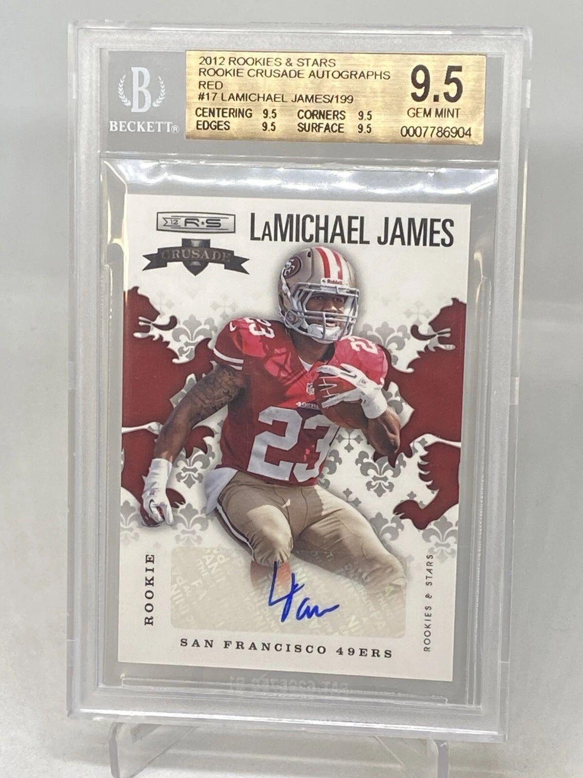 LaMichael James Panini Rookies & Stars Rookie Crusade #17 Autograph Material-Red