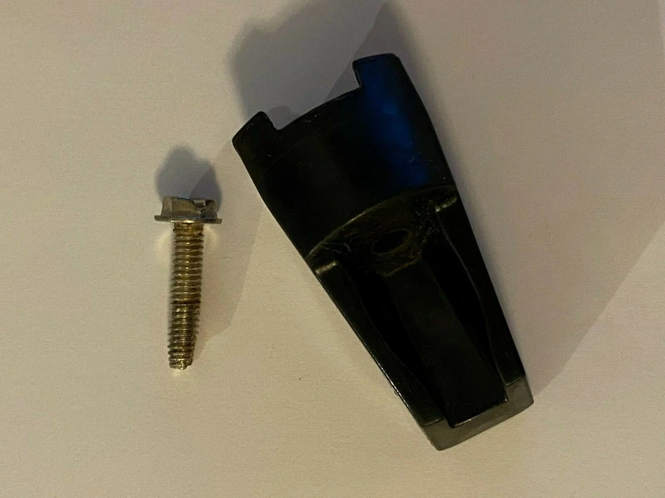 USADO Presto Pierna Pie Hervidor de Cocina Multi Cocina 0600004 Tornillo 24676 Repuesto Foto 3 de 4