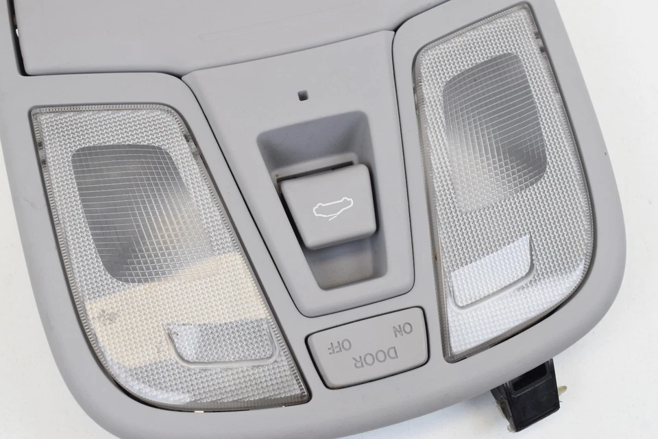 2014-2016 Kia Cadenza abajur mapa cúpula cinza com teto solar fabricante de equipamento original - Imagem 2 de 4