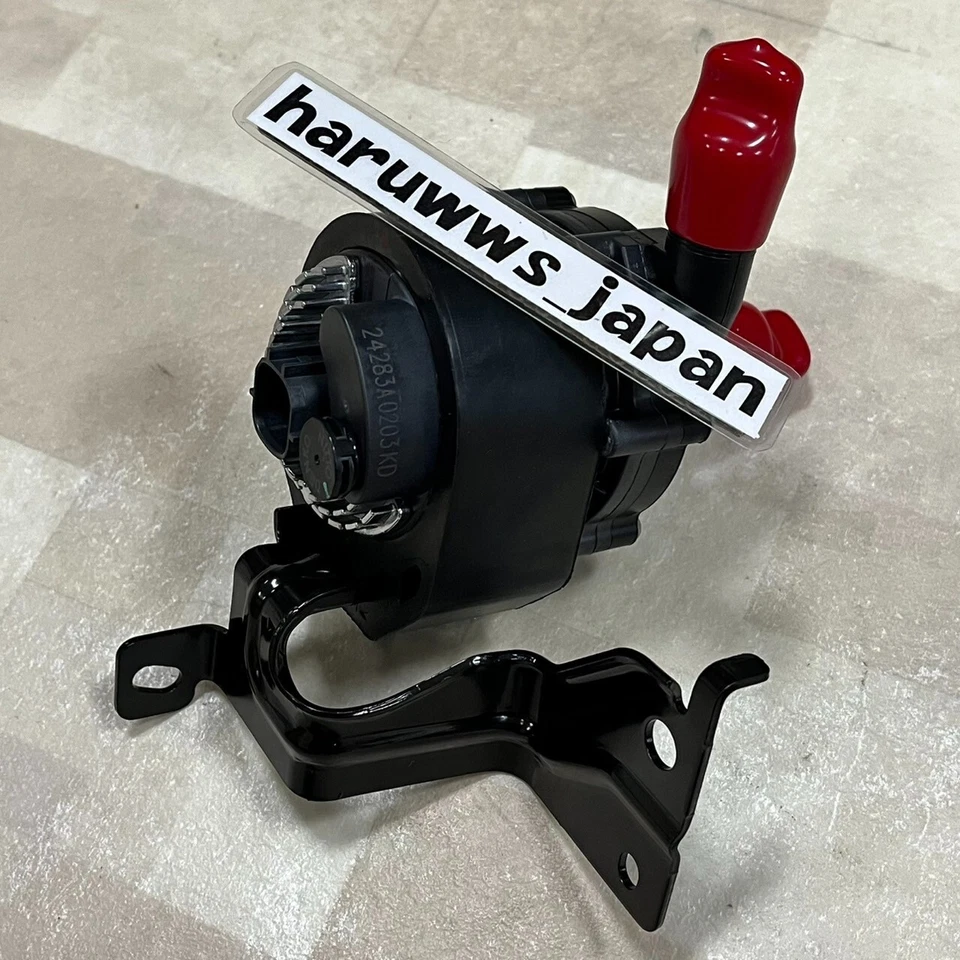 OEM Nissan Skyline HV37 Infiniti Q50 Water Pump 21580-4GA0B Genuine New - Image 2 of 4