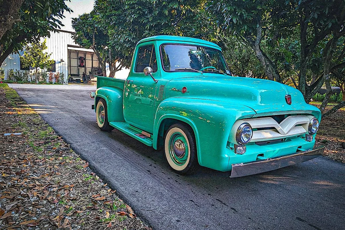 1955 Ford F-100 Mileage Maker Is a Collectible Gem