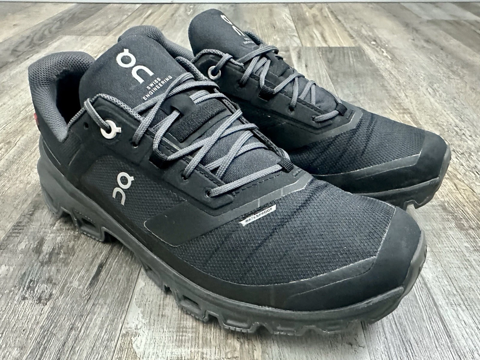 OnCloud Cloudventure Trail Running Shoes Womens 8.5 Black Waterproof GUC