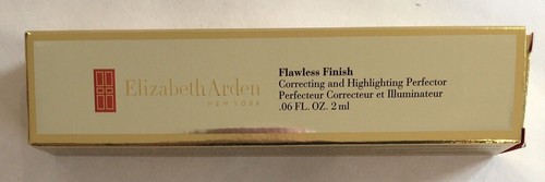 Elizabeth Arden Flawless Finish Correcting and Highlighting Perfector Shade 4 - Picture 3 of 3
