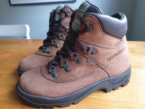 mephisto walking boots