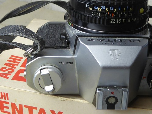 PENTAX K2 35mm Film SLR Manual Camera with Pentax-M 50mm F/2 SMC Lens k1000 - Picture 9 of 10