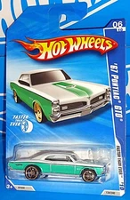 Hot Wheels 2010 Faster Than Ever Series #134 '67 Pontiac GTO Pearl White w/ FTEs
