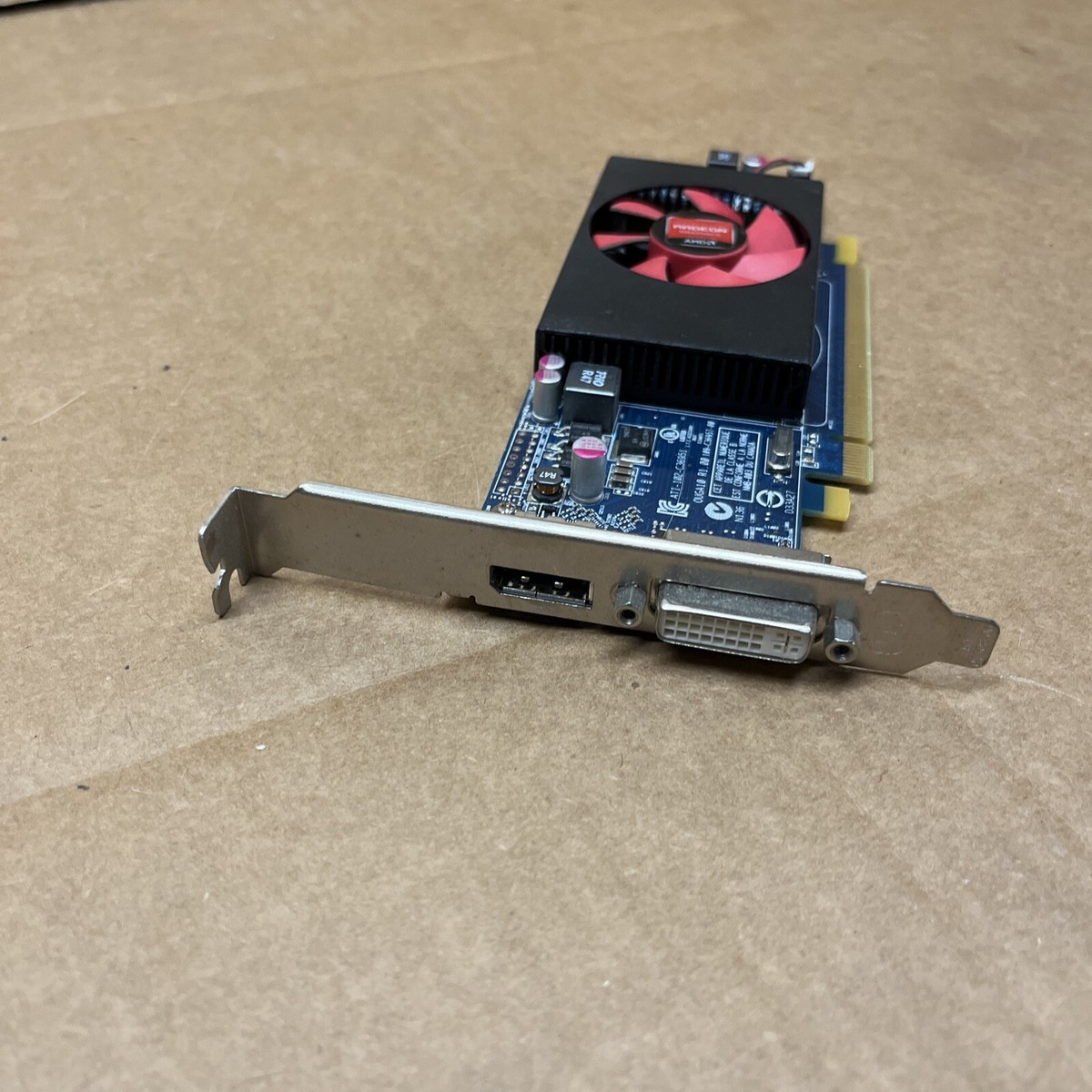 Ati Radeon Radeon 7570 2gb Ati Radeon Hd 7570 2gb 128 Bit Ddr3 Pejë