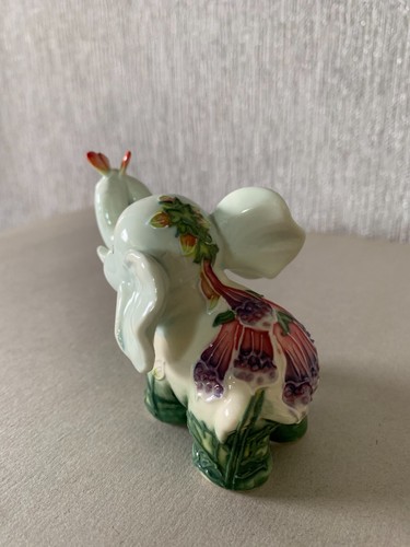 OLD TUPTON WARE ELEFANT BABY & SCHMETTERLING SCHLAUCH GEFÜTTERT PORZELLAN PERFEKT VERPACKT - Bild 4 von 7