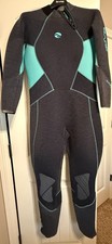 Bare 5mm Evoke Women's full wetsuit, size 6 12 EUC