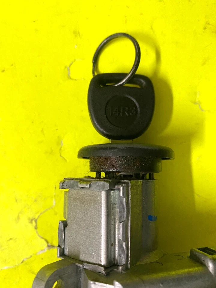 Chevrolet Tahoe 2003-2006 interruptor de encendido bloqueo con llave y cilindro OEM 26070075 Foto 4 de 4
