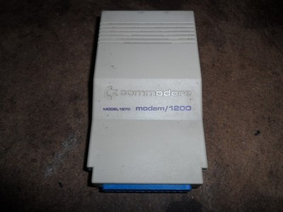 Commodore Modem/1200 Model 1670 1200bps Dial up Modem
