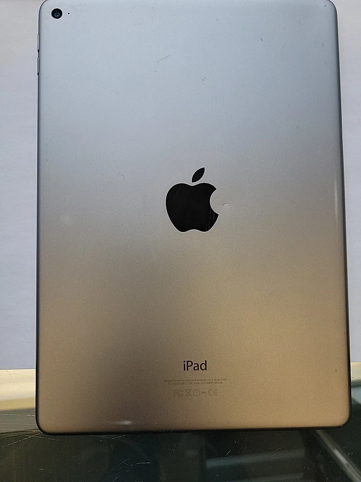 Apple iPad Air 2 WiFi ONLY Space Gray 64GB iOS 15.8.3 READ - Image 2 of 3