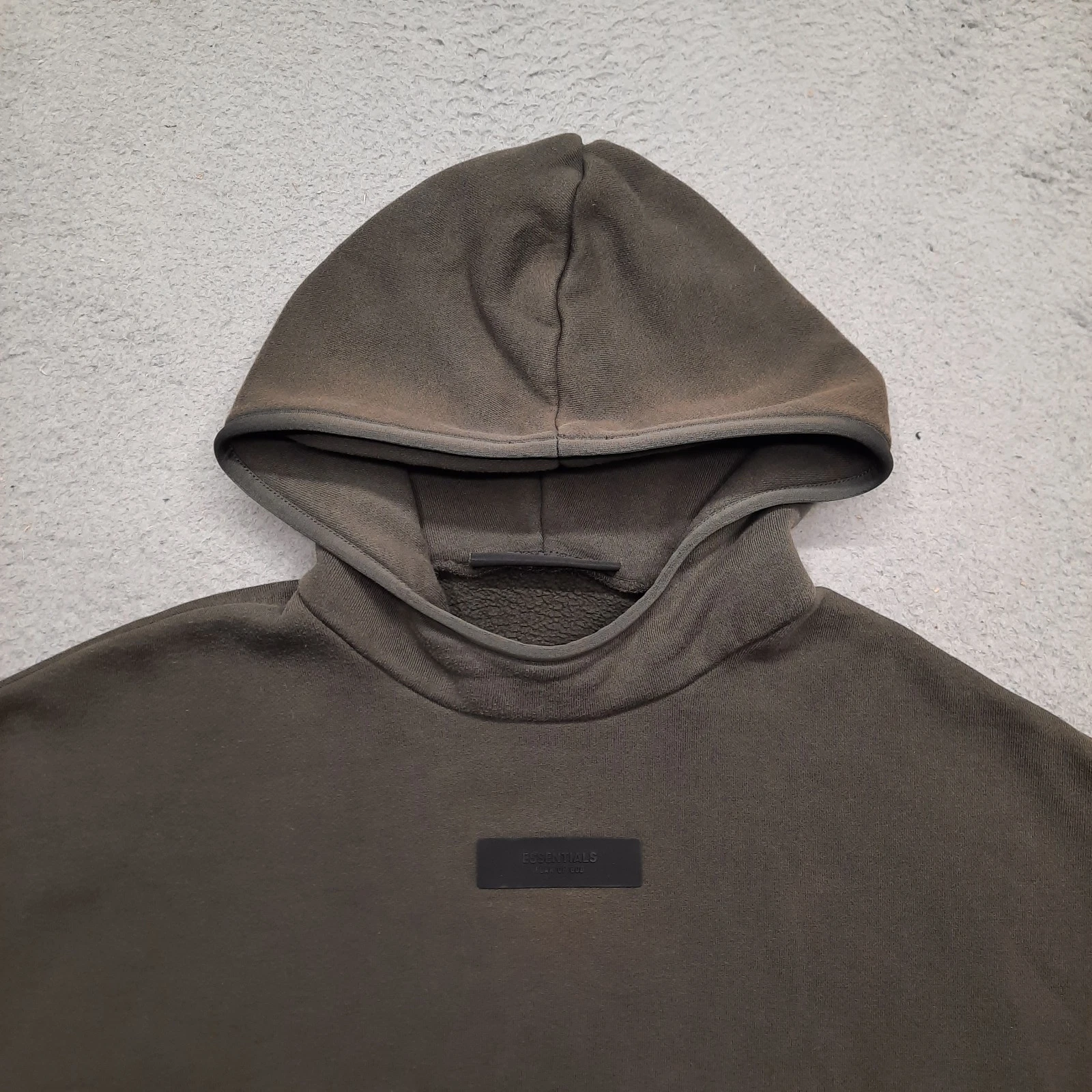 Essentials Fear Of God Felpa con Cappuccio Oversize Uomo Taglia Media Marrone Nero Cropped