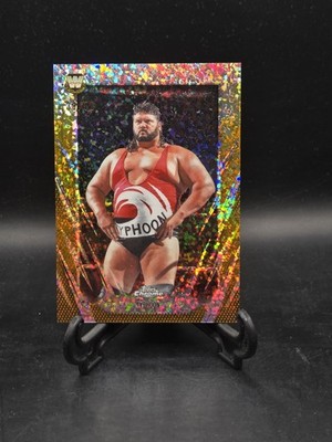 Typhoon 2026 Topps Chrome WWE #119 Gold Mini Diamond 38/50