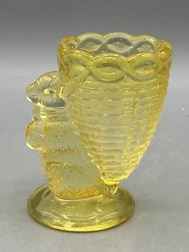Vintage Fenton Yellow Glass Bunny Rabbit Egg Cup