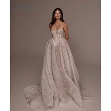 Sparkly Beaded A-line Wedding Dresses Sweetheart Backless Sleeveless Gowns Train