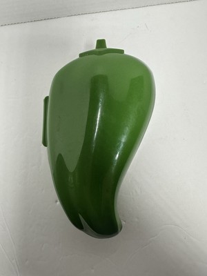 Tupperware Chili Pepper Keeper Vegetable Forget Me Not Storage Container New!
