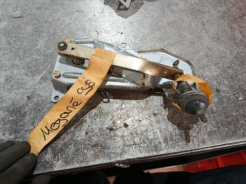 Renault Megane I BA Scheibenwischermotor Wischermotor hinten 0390206415 Heck